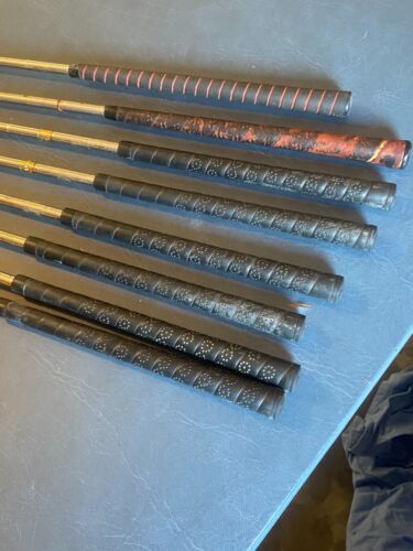 Vintage Wilson Golf Clubs X31 Iron Set 5-PW + 3 IRON + PUTTER LADIES Right Hand - Picture 6 of 8