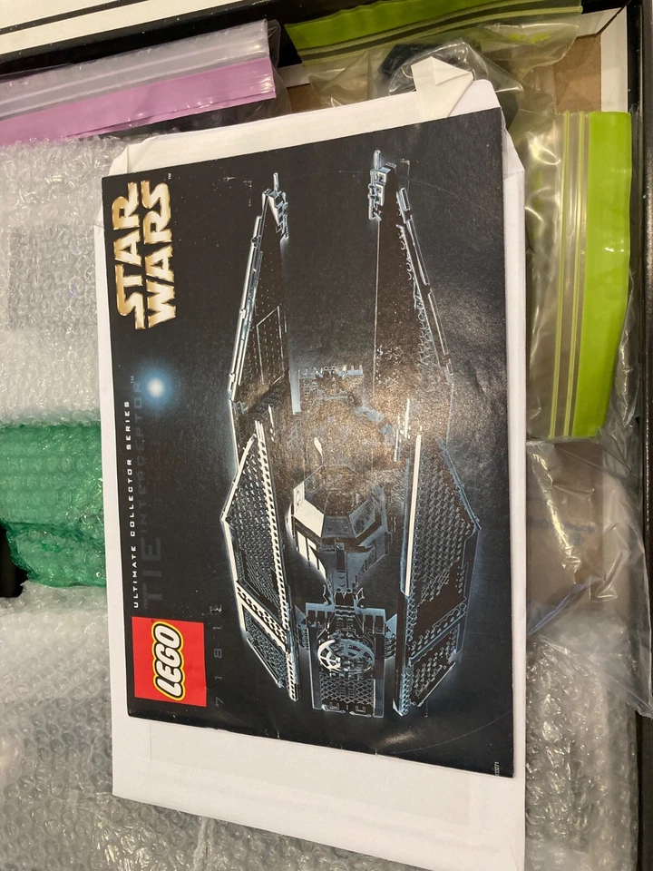 LEGO Star Wars - Set 7181 - Tie Interceptor - Ultimate Collector Series (UCS) - Photo 3/4
