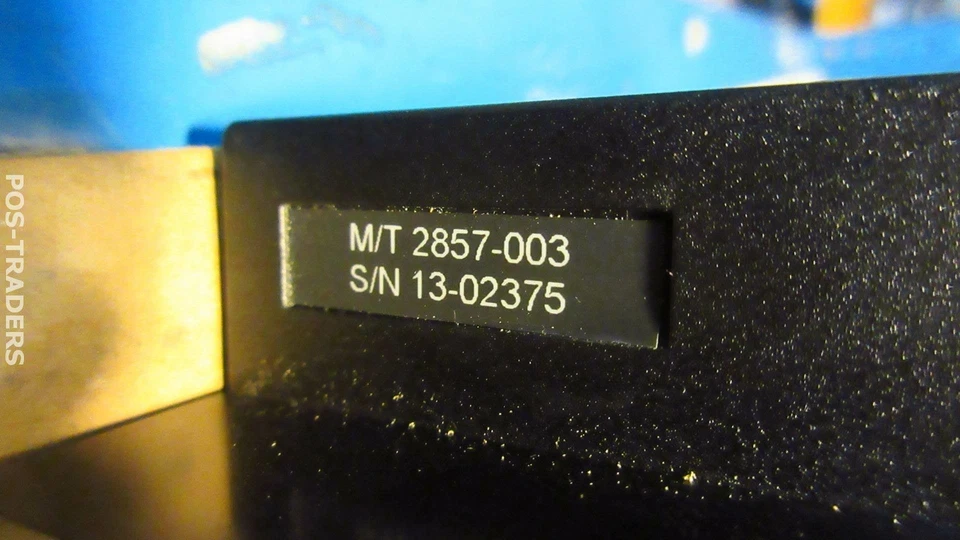 IBM EXN3000 2857-003 3X 300GB HDD / 8GB RAM + 2x 111-00485+C0 / 4x 82562-11 PSU - Bild 3 von 4