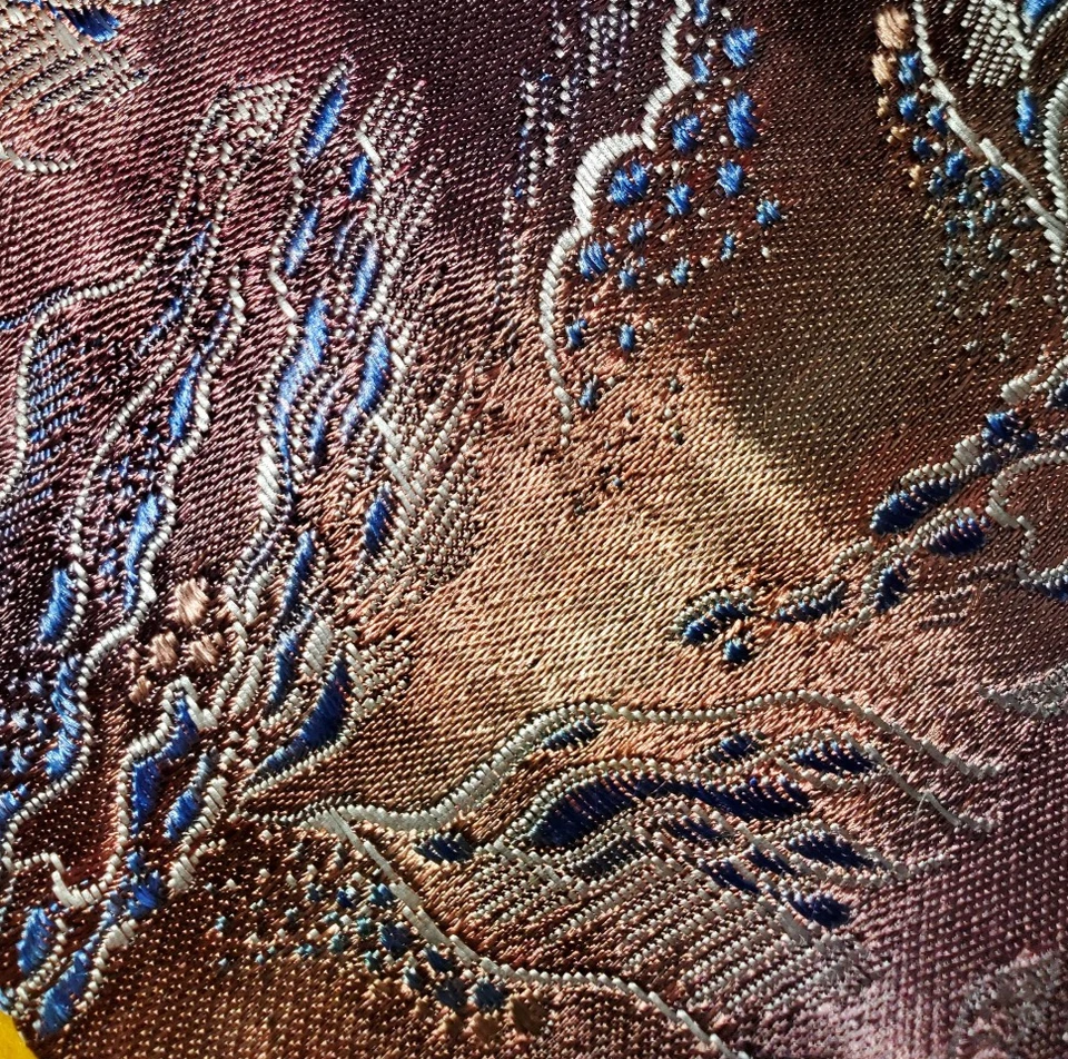 1930s 1940s ANTIGUA VINTAGE ~ CORBATA PARA HOMBRE ~ BROCADO ~ MARRÓN BRONCE Y AZUL ~ 47" Foto 2 de 4