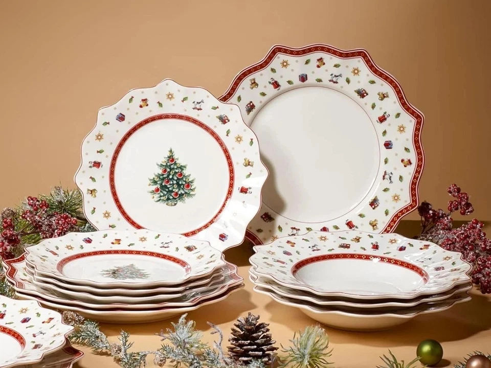 Christmas Plates Set - Villeroy & Boch 12 Piece Porcelain Set - Toy's Delight - Image 2 of 4