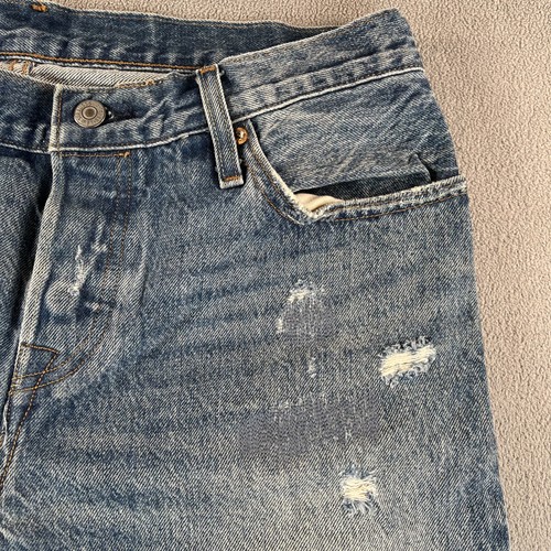 Pantalones de mezclilla Levis 501 para hombre 32X28 ribete azul desgastado botón mosca etiqueta 27x32 - Imagen 8 de 20