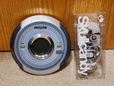 Philips EXP2561 Portable Touch Screen CD  MP3 Player  New Headphones Bundle