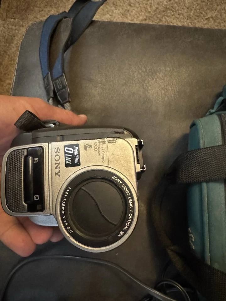 Videocámara digital Sony CCD-TRV615 estéreo Hi8 paquete de zoom 72x Foto 4 de 4