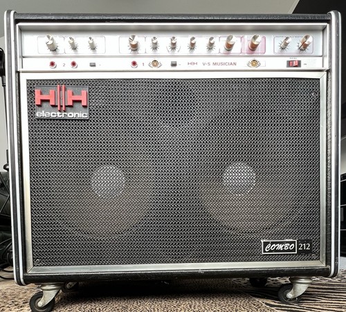 Vintage HH V.S Musician (Reverb) 2x12 Combo Amplifier 1970s Guitar Amplifier.