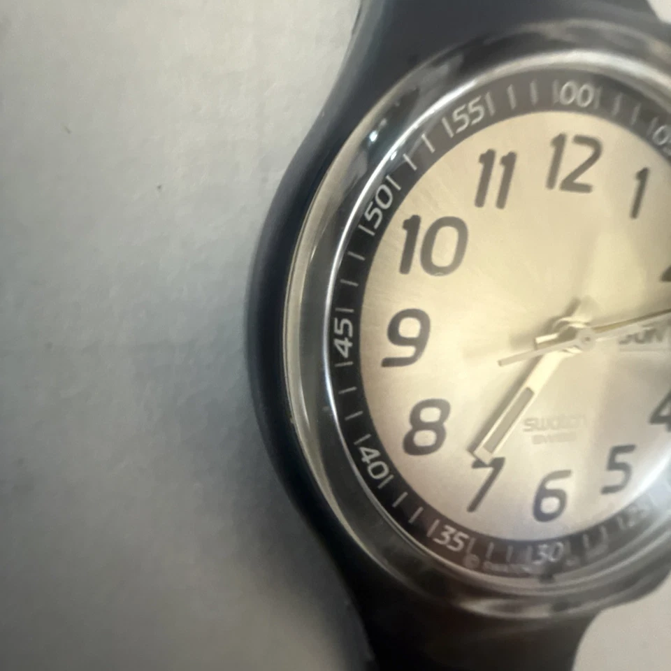 Reloj Swatch Blue Day Date 2003 para hombre y mujer, elegante reloj suizo de cuarzo Foto 3 de 4