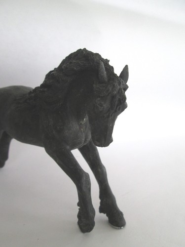 Caballo semental negro frisón Safari Ltd 4" 2005 - Imagen 2 de 5