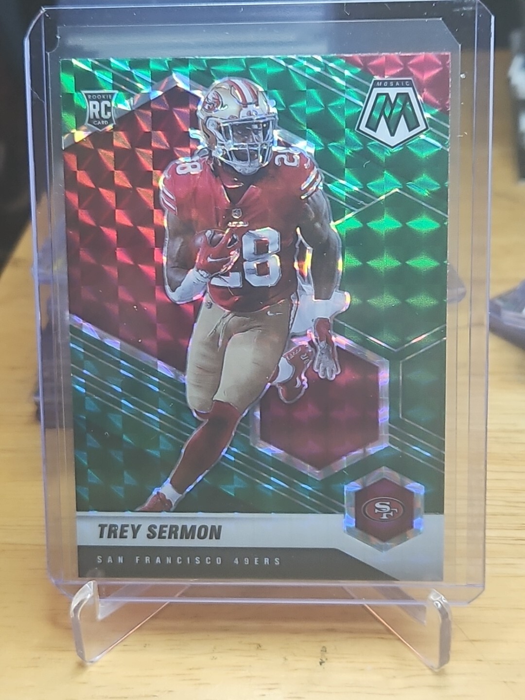 2021 Panini Mosaic Rookies Mosaic Green Prizm Trey Sermon #324 Rookie RC