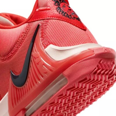 新品未使用 Nike LEBRON Witness VII Amazon.com | Nike Men's Lebron Witness 7 Basketball Shoes in