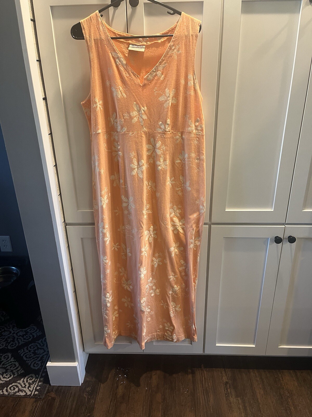 Picture 1 of 4