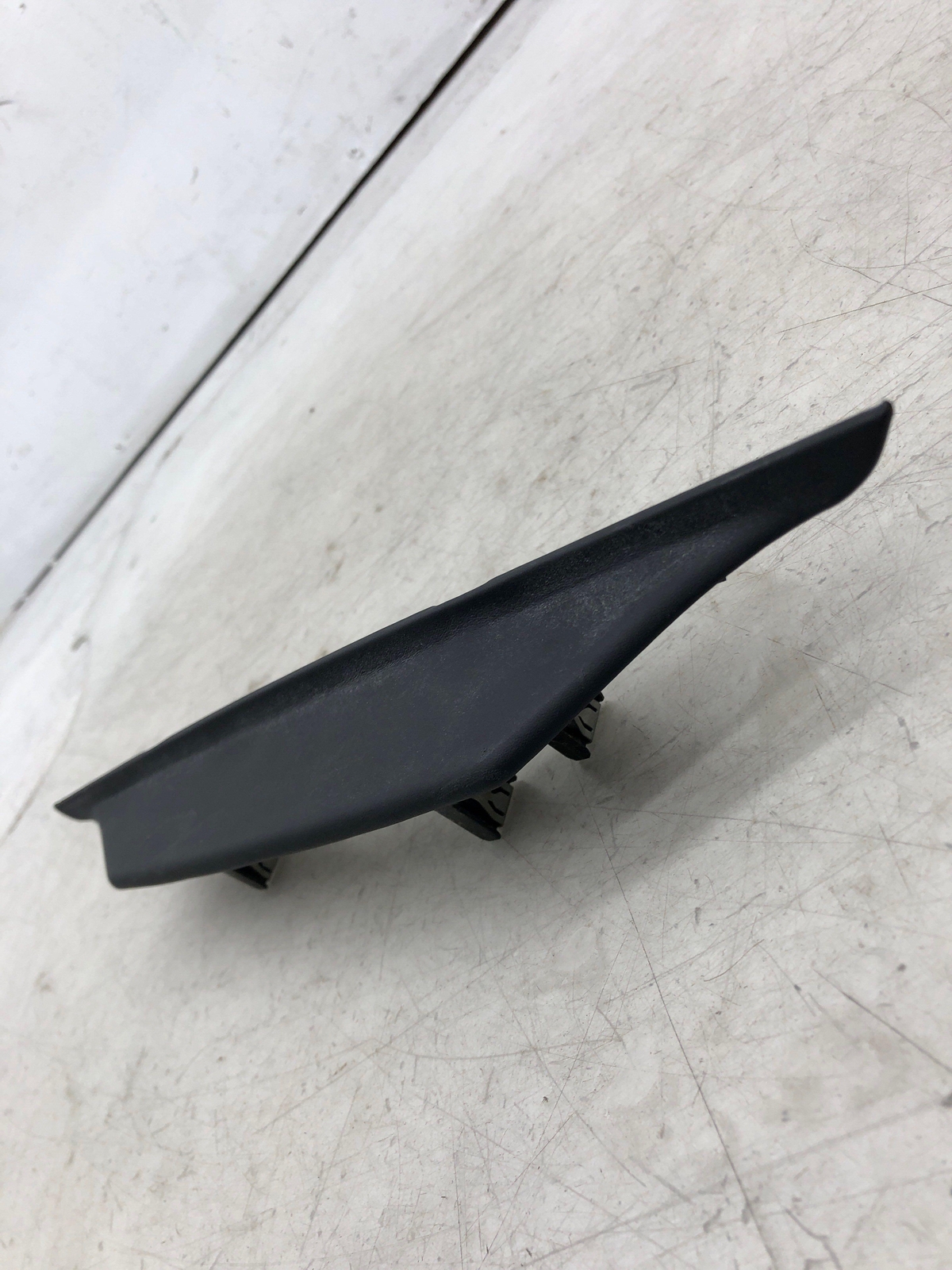 2020-2023 ASTON MARTIN VANTAGE CONSOLE REAR TRIM PANEL COVER BLACK LEATHER OEM