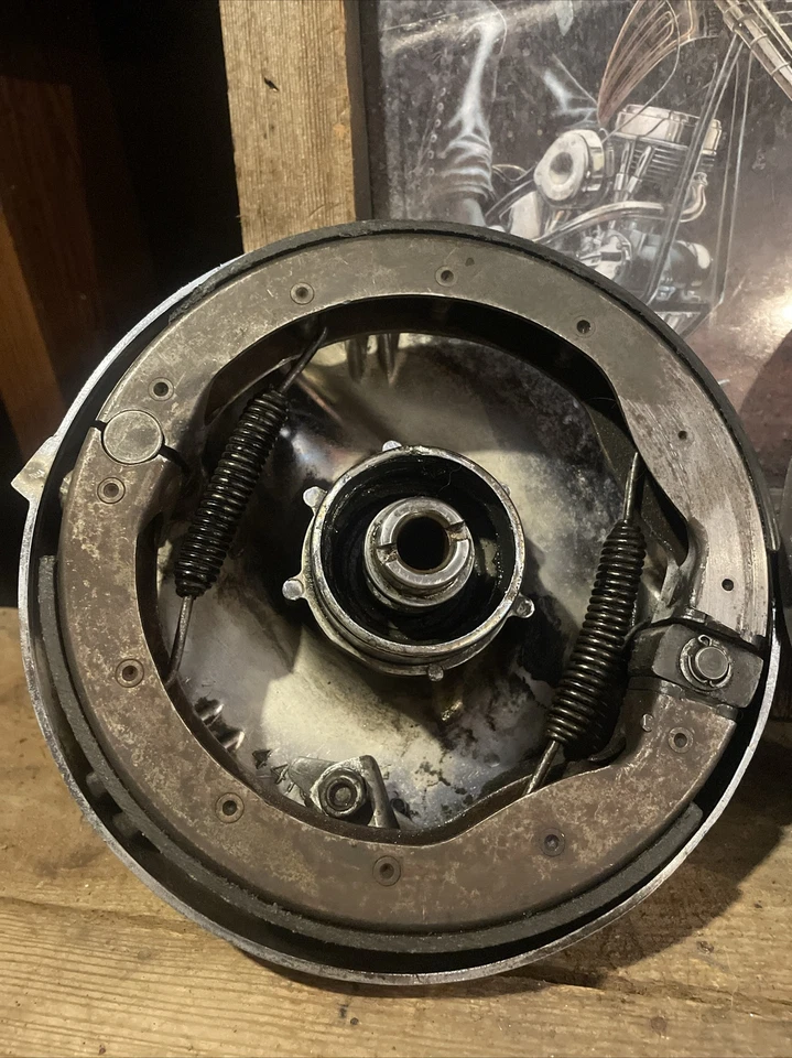 MONTAJE FRENO TAMBOR HARLEY DAVIDSON PANHEAD HYDRA GLIDE DELANTERO OEM cromado Foto 2 de 4