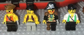 Lego 6290 Pirates I Pirate Battle Ship {Red Beard Runner Reissue} Vintage