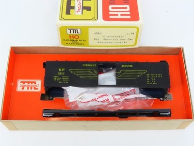 HO Scale Train Miniature Kit 8063 SP Southern Pacific Overnight Box Car #9127