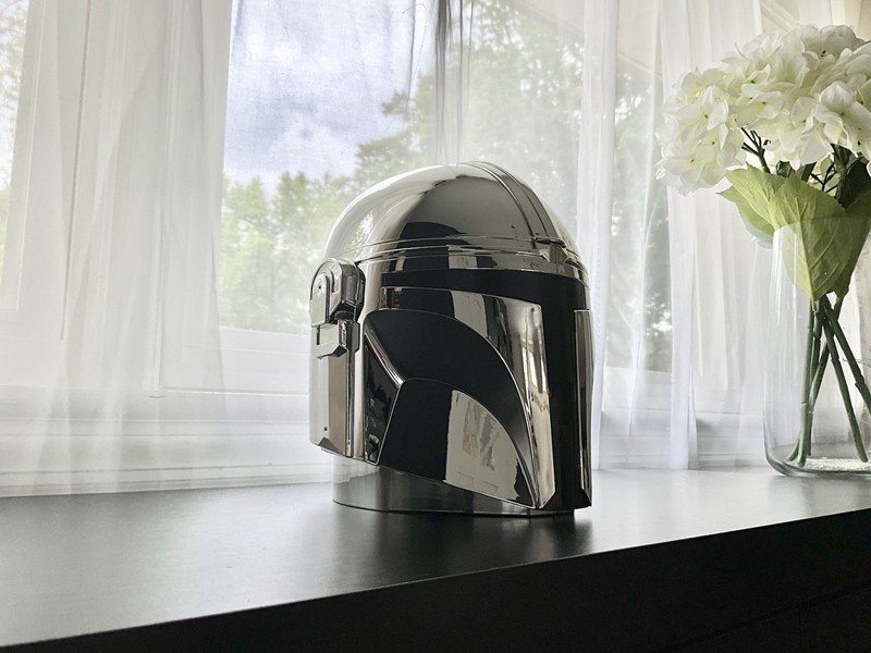 Star Wars The Mandalorian Helmet Display 2026