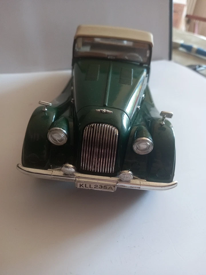 MODELLINO AUTO  1/16 POLISTIL MORGAN PLUS 8 TG2 VERDE - Immagine 3 di 4