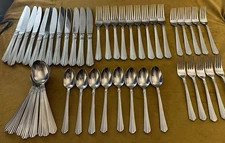 SERVICE FOR 8+ Xtras Hampton Stainless Steel HSV107 Ribbed Handle - Rare Pattern