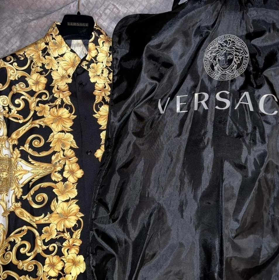 Versace Gold Hibiscus Silk Mens Shirt, from the Gianni Versace 2019 collection. - Image 3 of 3
