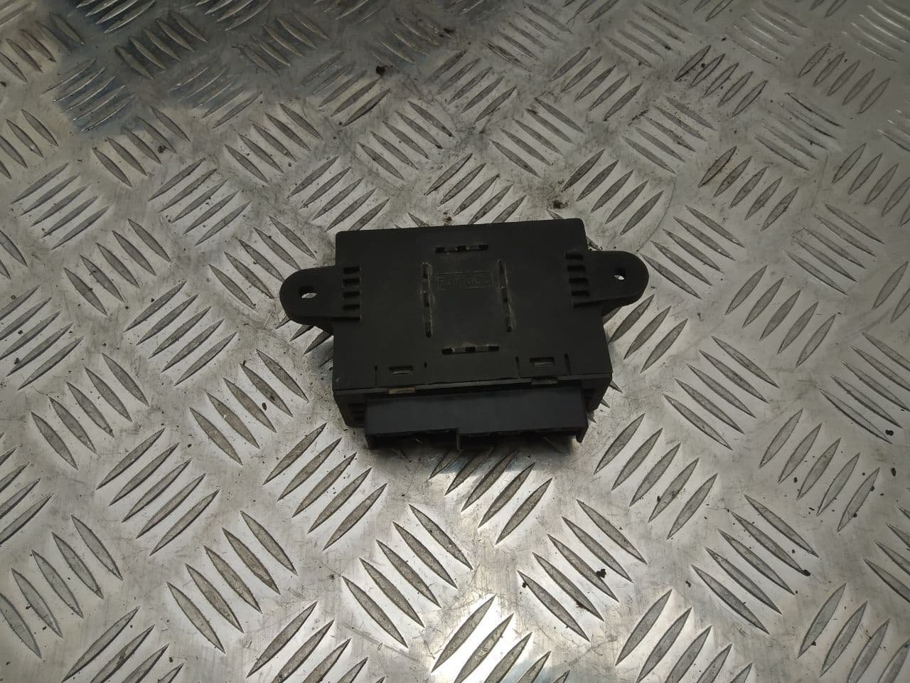 Picture 4 of 5