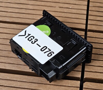 jack様 284h3-7JA0A Nissan Rogue 2024-2025 Type C Auxiliary Jack OEM