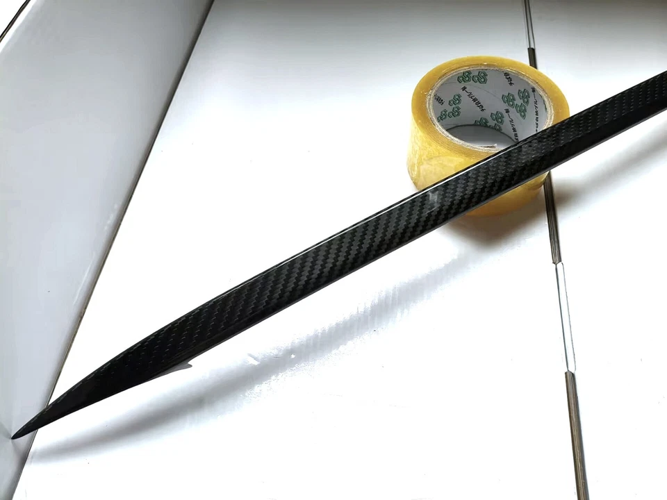 Tira decorativa de maletero trasero de fibra de carbono para Lexus RC200T RC300 RCF RC350 2015-2022 Foto 2 de 4