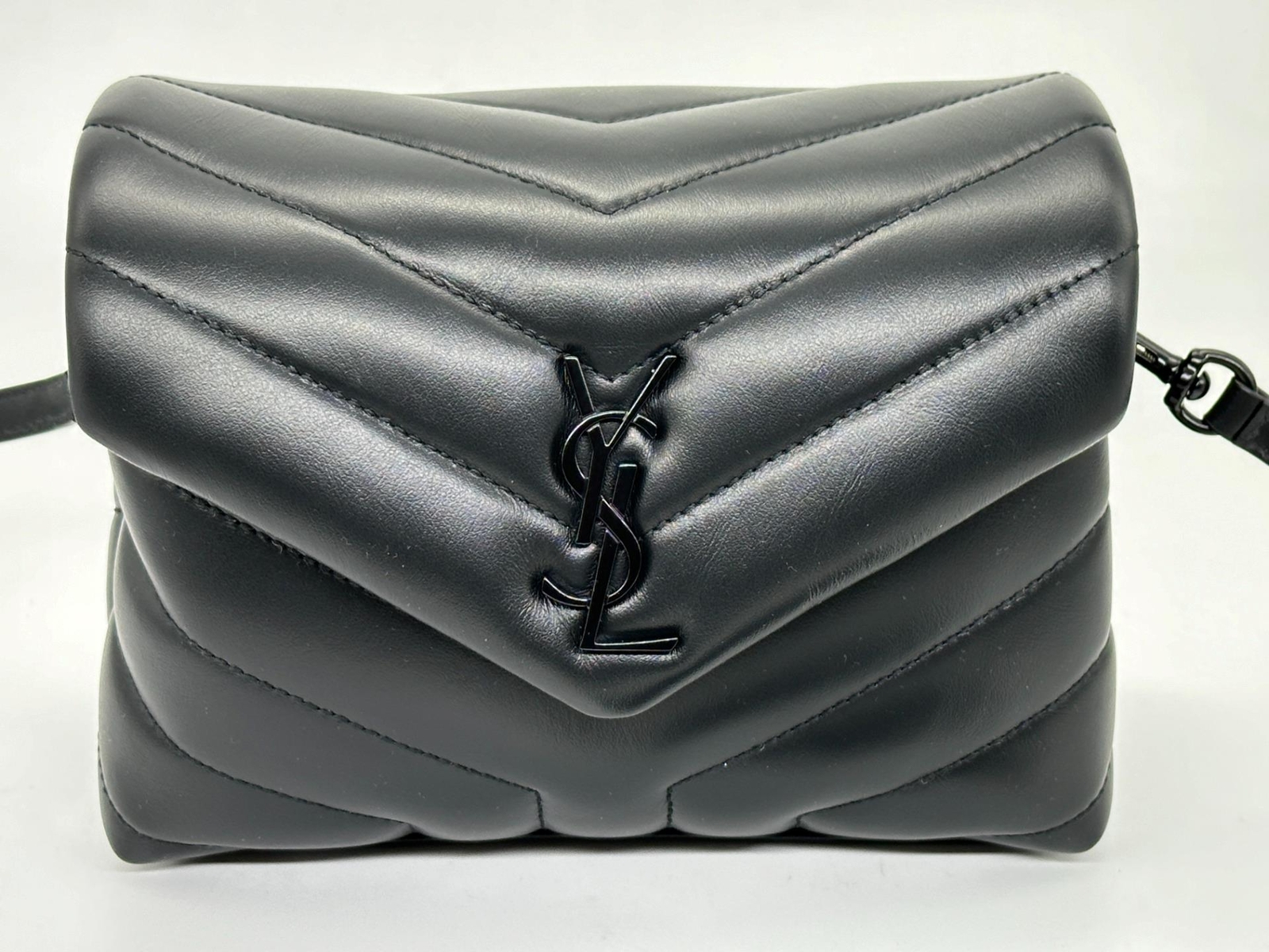 Borsa a tracolla Saint Laurent YSL monogramma giocattolo LouLou trapuntata Chevron $2100