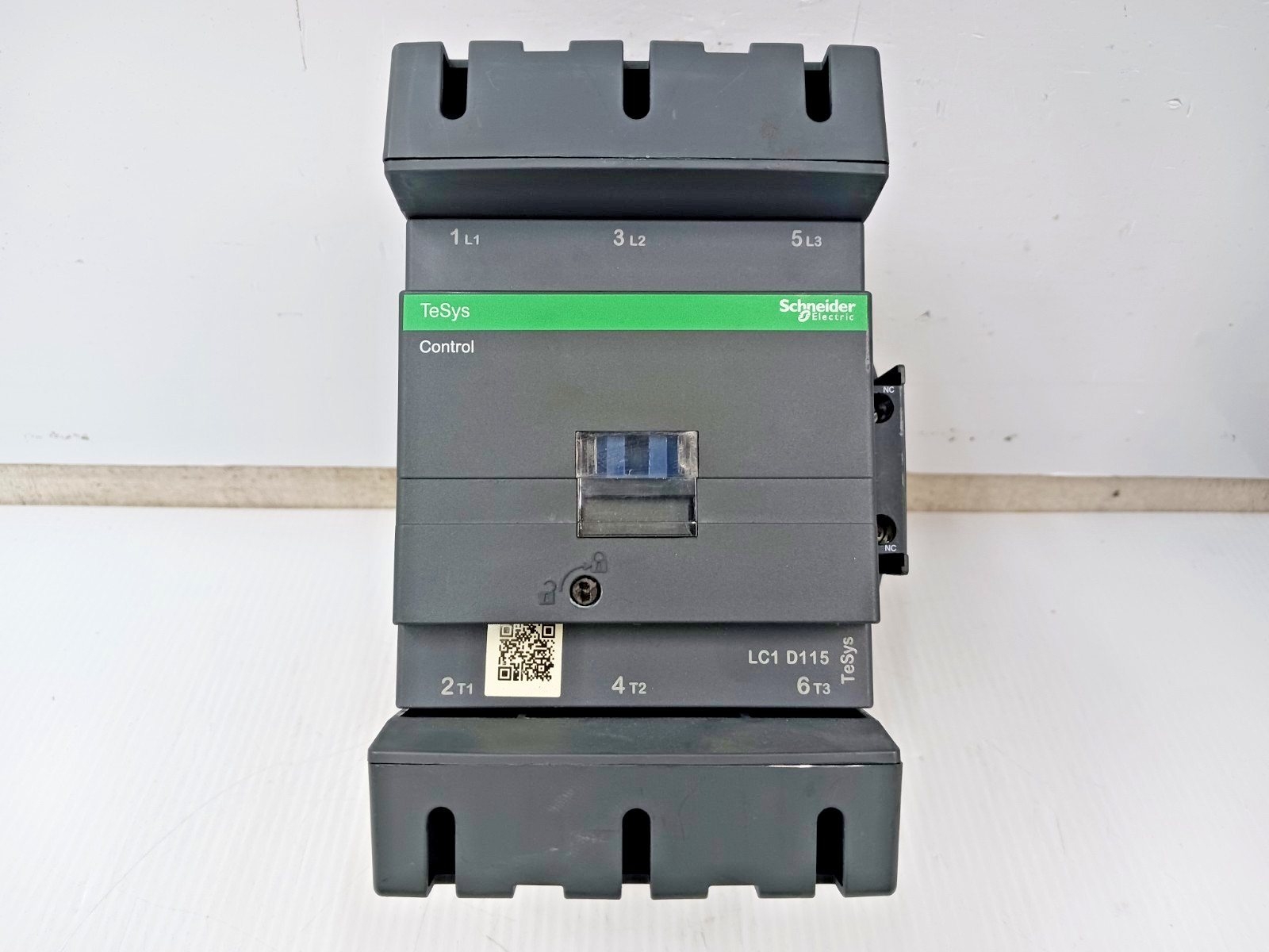 Schneider Electric 100 HP Non-Reversing Contactor LC1D115 W/ (2) Terminal Blocks