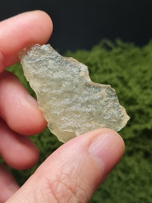 Libysches Wüstenglas grobes Exemplar natürlicher Tektit Sahara Meteorit Einschlag 6,92g