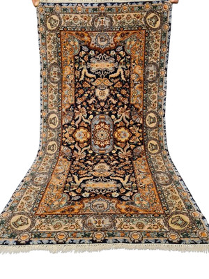 Orientteppich Handgeknüpfter Seidenteppich China Isfahan 125x62cm