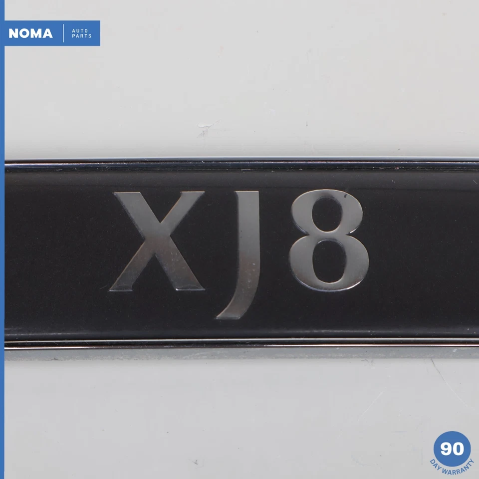 98-03 Jaguar XJ8 X308 Tapa maletero pasajero trasero derecho XJ8 insignia HND5994CA OEM Foto 3 de 4