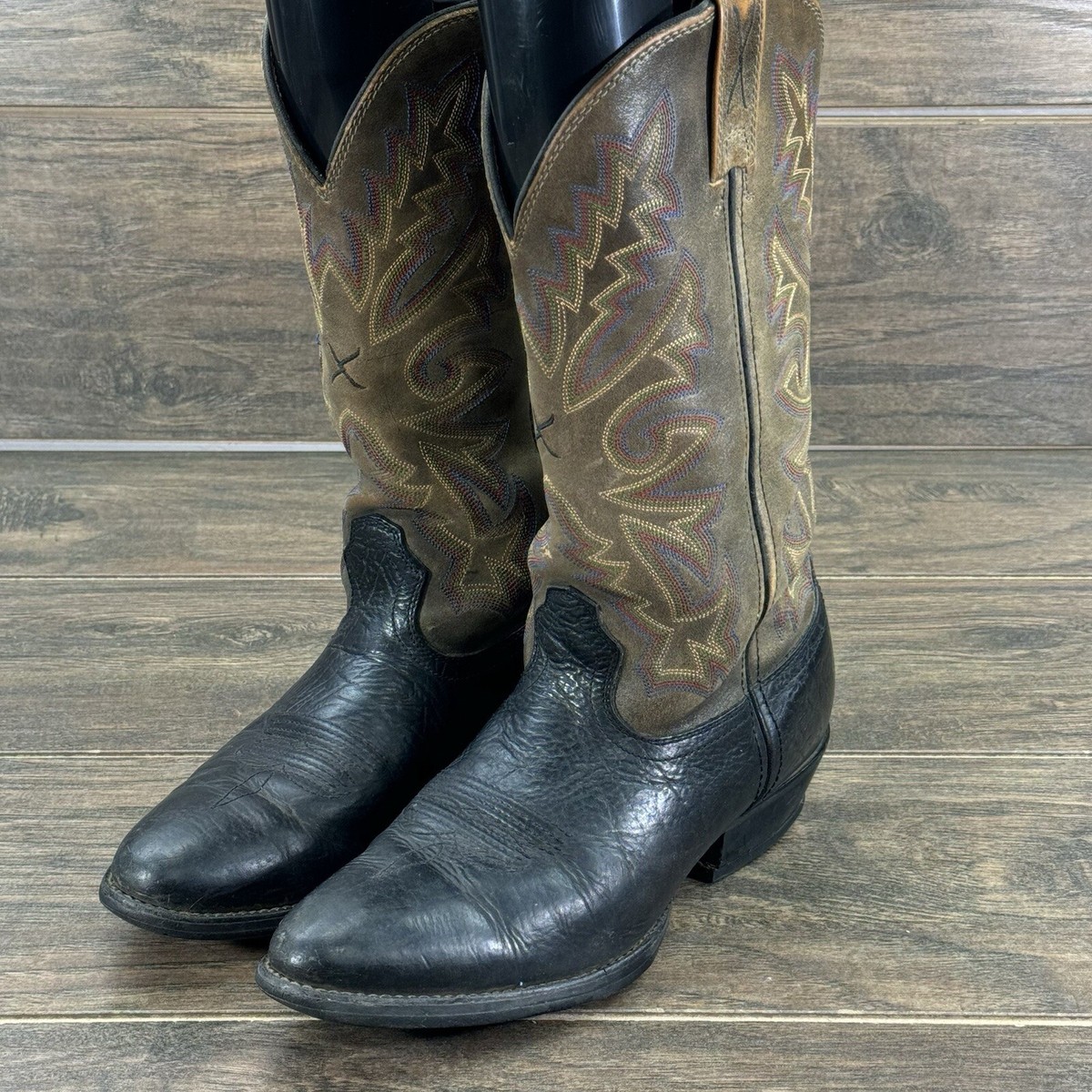 twisted x boots in good condition but worn Serving Thanksgiving looks and feeling comfy while doing it  main image 2