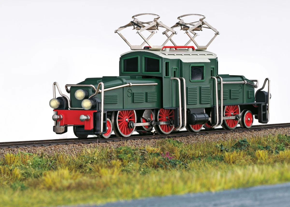 Marklin Crocodile In Ho Scale Model Railroad Locomotives for sale