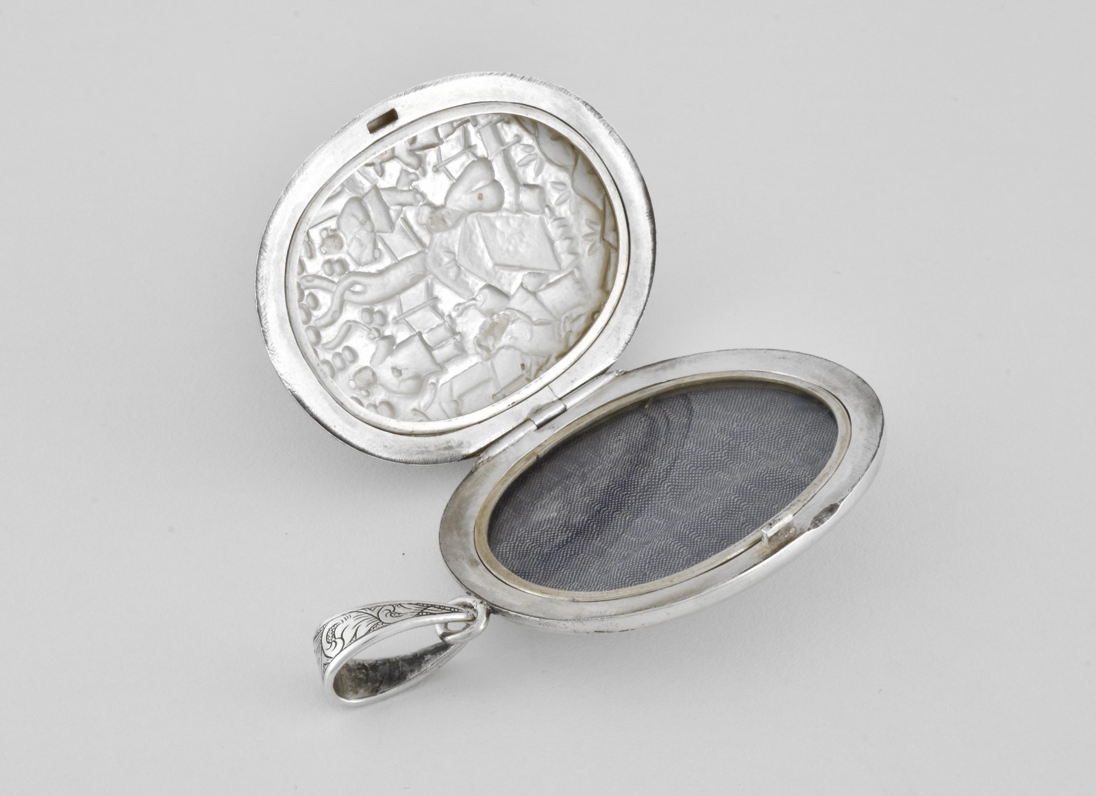 Antique Victorian Solid Silver Oversized Chinoise… - image 7