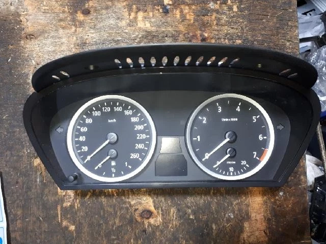 BMW 530i 2005 grupos de instrumentos Foto 2 de 4