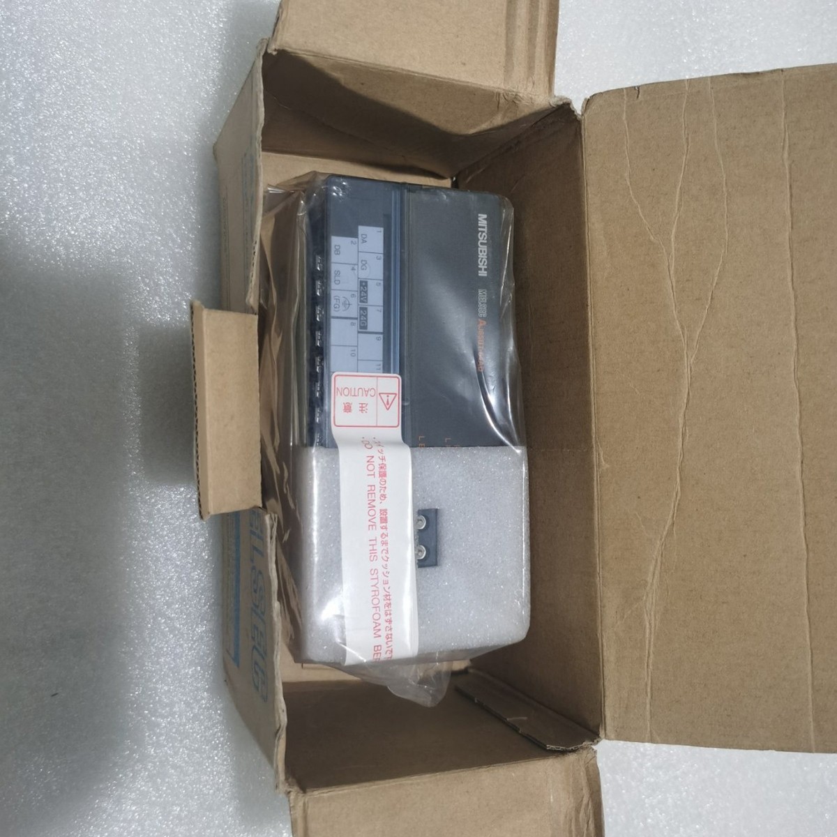 NEW AJ65BT-64AD AJ65BT64AD A/D Converter Unit Mitsubishi NEW AJ65BT-64AD AJ65BT64AD A/D Converter Unit Mitsubishi