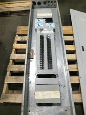 EATON -PRL3 - MAIN LUG PANEL  600 A - 240 V- #203