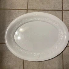 Oval Turkey White Acrylic Plastic Serving Dish Tray 19.75x15.25”
