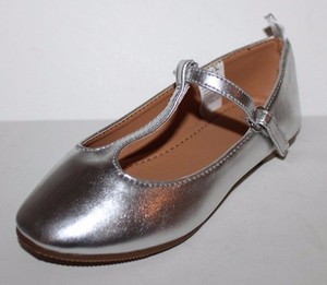silver strap flats