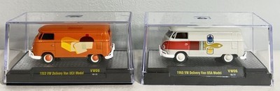 Set Two M2 Machines Auto-Thentics 1960 VW Delivery Van USA Model VW06 18-75 77