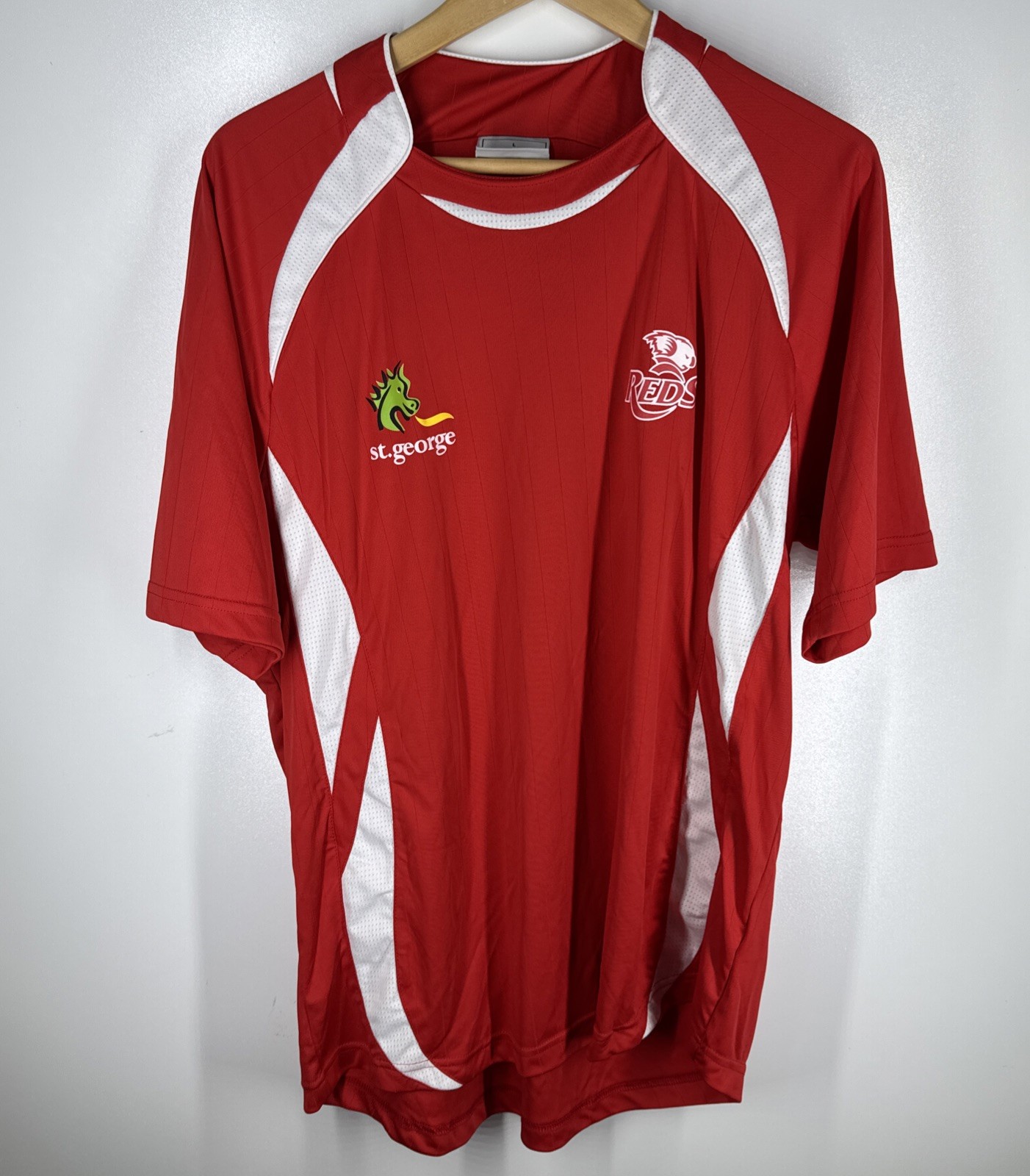 Rugby Union Qld Reds Supporters Shirt Good Condition Size Large Related Fit