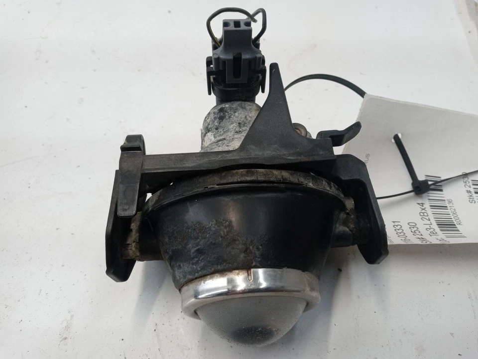 Luz antiniebla derecha pasajero Ford Taurus 2008 2009 probado por fabricante original Foto 2 de 4