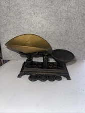 Antique Black Cast Iron Art Scale Kitchen Mercantile Store Collectible Primative