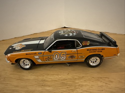1969 Ford Mustang Boss 302 Racer Harley Davidson 1:24 Die Cast Excellent - Picture 2 of 10