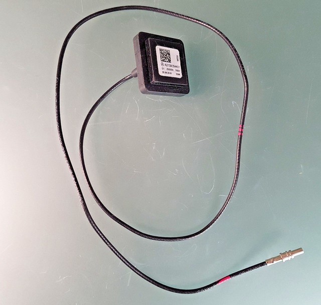 Original Mercedes W205 W213 W238 W222 W447 Mirror GPS Antenna