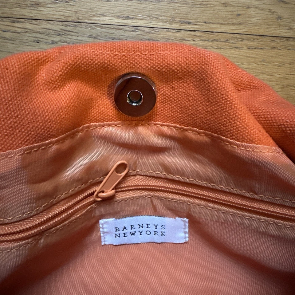 Barneys New York 橙色帆布手提包 带金属手柄。 — 第 2/3 张图片