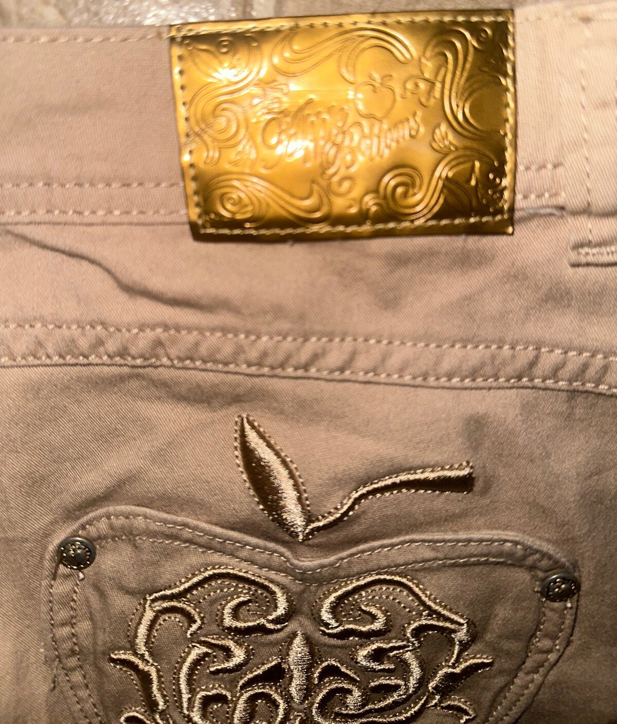 Picture 2 of 10