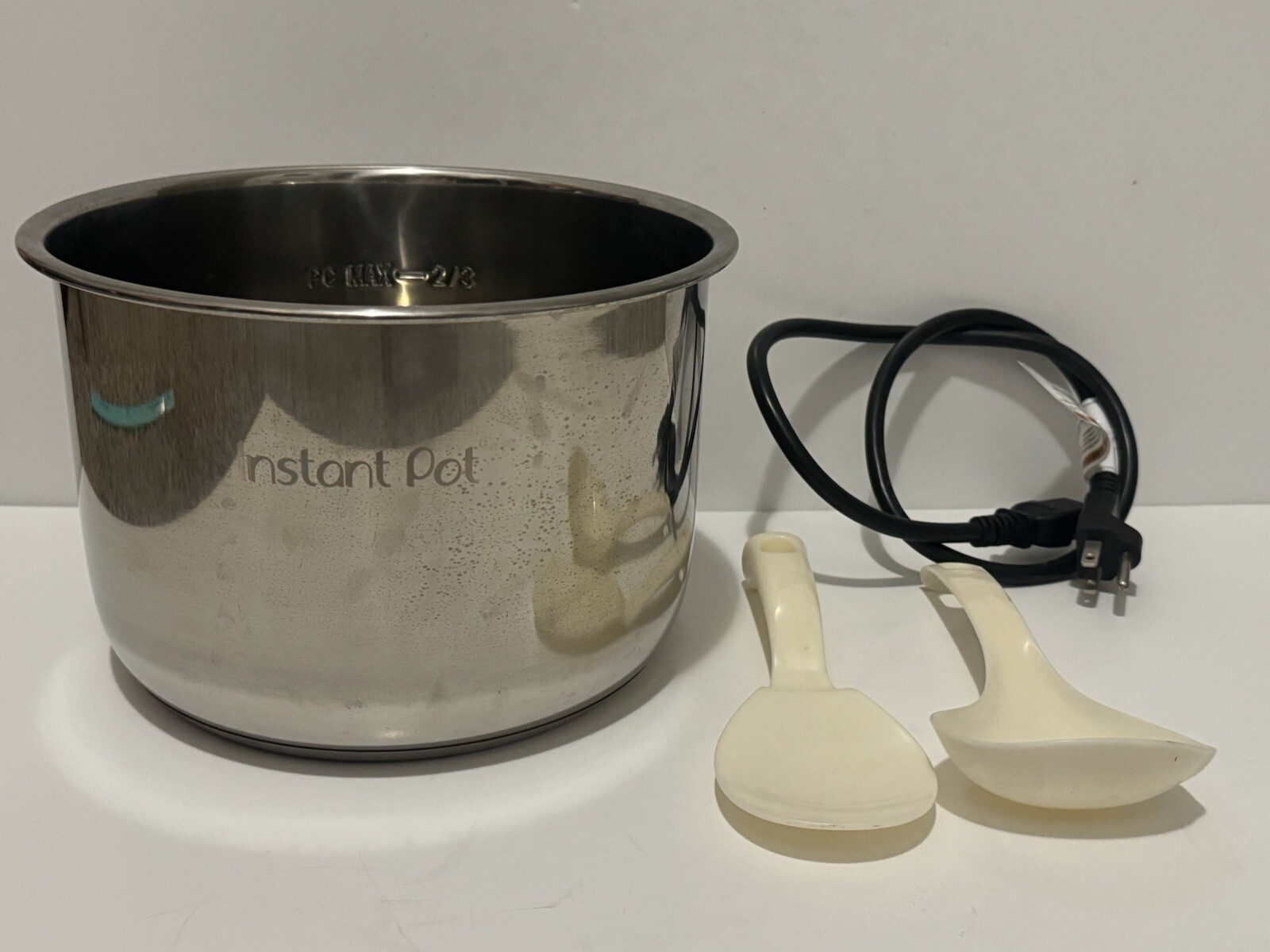 Instant Pot Duo Plus 6-Quart DPPC604 Replacement Inner Pot + Spatulas + OEM Cord-image