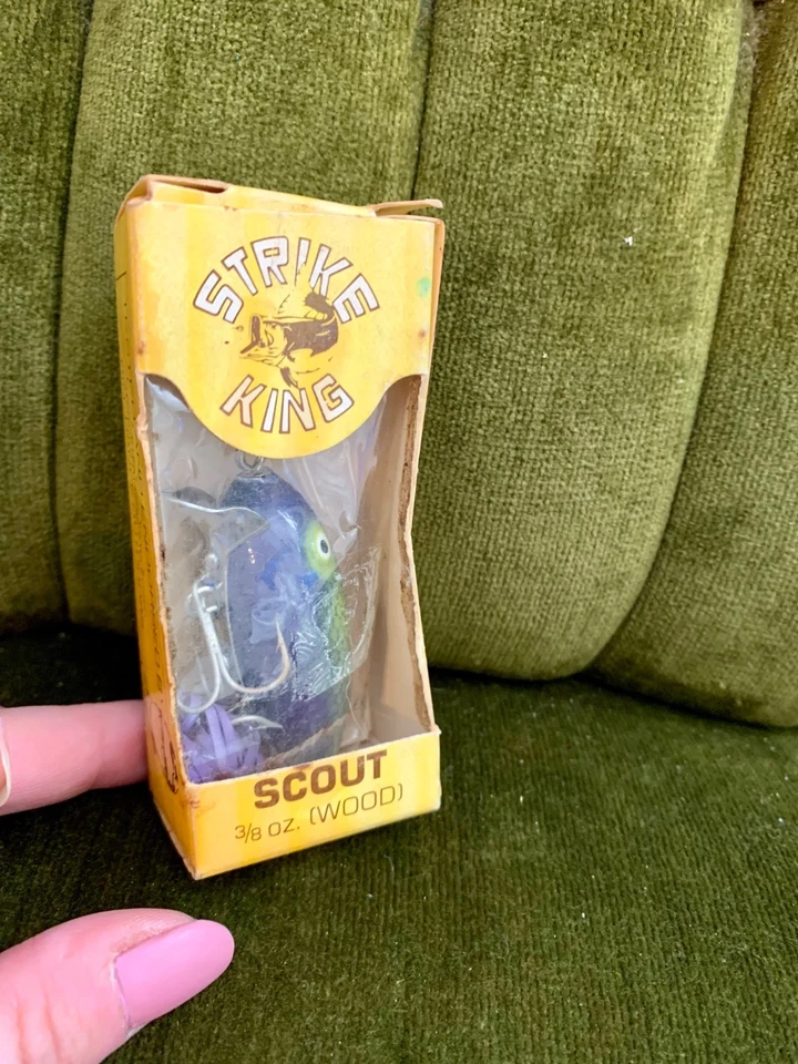 NOS Vintage Strike King Scout 3/8oz Wood Lure 245-5*Rare Color* Purple and Green - Image 2 of 4