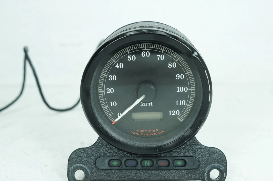 Harley Sportster XL883 2003 Hugger OEM velocímetro calibre clúster 378 millas Foto 3 de 4