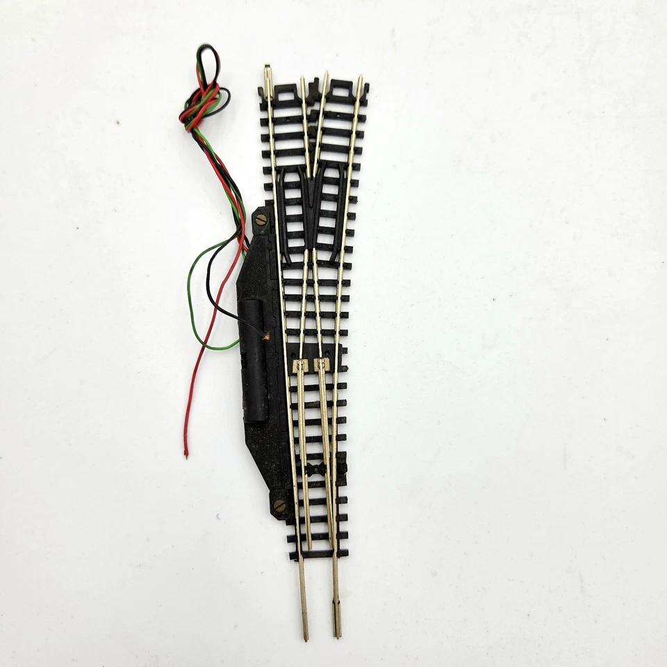 Atlas N Gauge 2703 Right and 2704 Left Turnout Switches Wired Lot of 5 Austria - Image 4 of 4